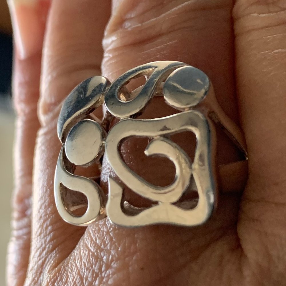 .925 Solid Sterling Silver Bold Ring Size 9 - image 2